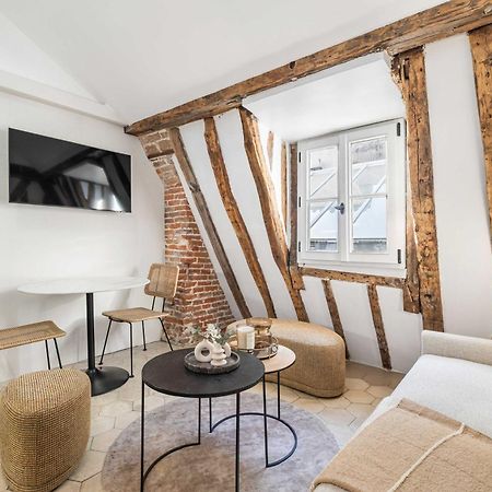 Ultra Central Historical Parisian Flat - Louvre Luaran gambar